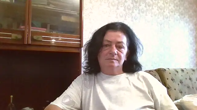 Snapshot of GypsiQueen2 chatting on 07.02.26 GypsiQueen2 online show from 07.02.26