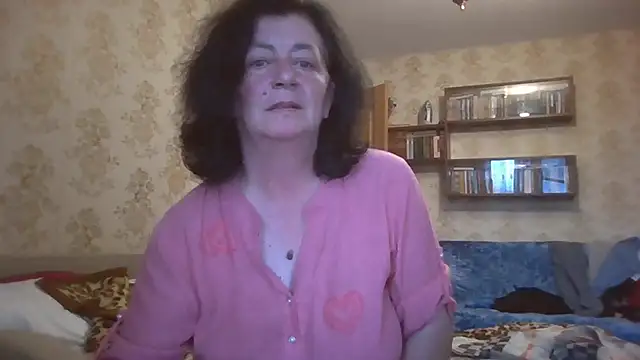 Snapshot of GypsiQueen2 chatting on 07.16.26 GypsiQueen2 online show from 07.16.26