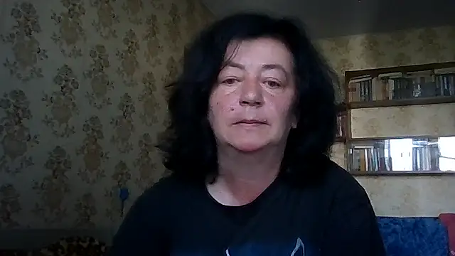 Snapshot of GypsiQueen2 chatting on 07.17.26 GypsiQueen2 online show from 07.17.26