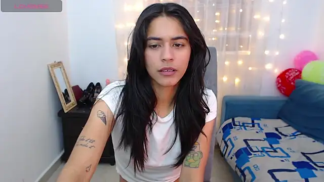 Snapshot of imSophia chatting on 02.28.26 imSophia online show from 02.28.26