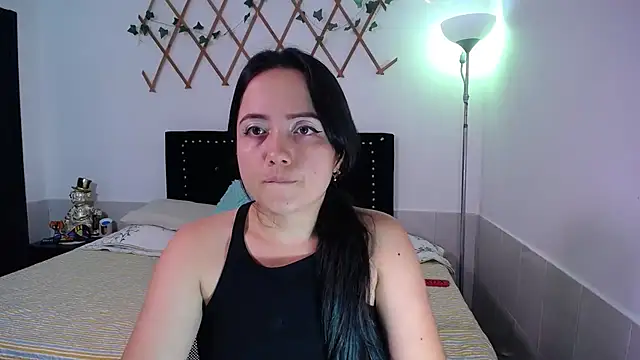 naughty girl 4u online show from 11.21.25