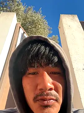 juniiorre online show from 10.06.25