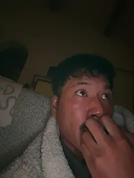 juniiorre online show from 04.08.26