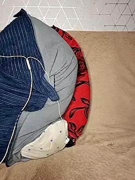 Snapshot of Texanguy01 chatting on 11.28.25 Texanguy01 online show from 11.28.25