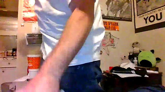 Snapshot of Gerbil8823 chatting on 01.10.25 Gerbil8823 online show from 01.10.25