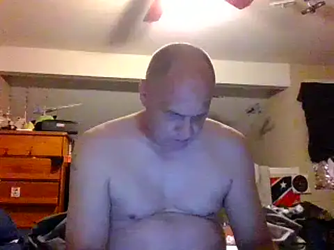 Snapshot of Gerbil8823 chatting on 12.01.25 Gerbil8823 online show from 12.01.25