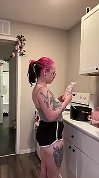 MissRomero online show from 12.26.24