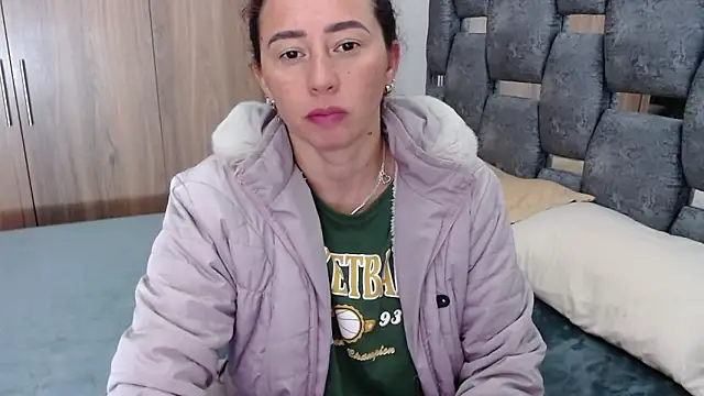 sara hott 1 online show from 02.27.25