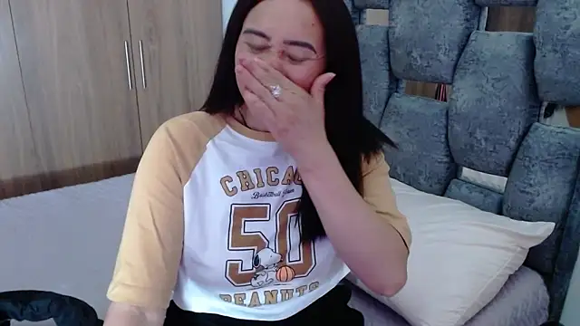 sara hott 1 online show from 03.21.25