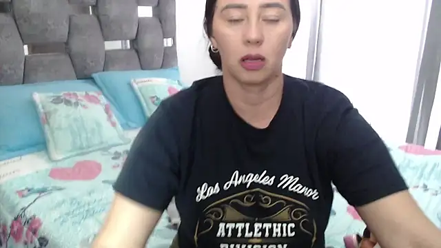 sara hott 1 online show from 03.12.26