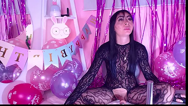 Sweet Susie  online show from 11.18.25