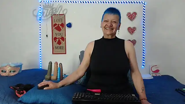 loquitaqueen011 online show from 03.07.25