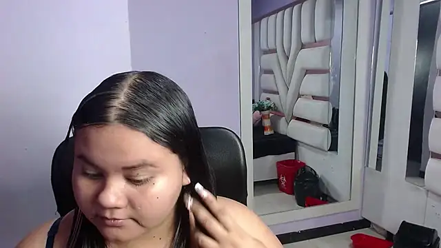 ValenTitis online show from 10.25.25