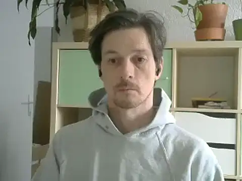 Snapshot of snowypaul11 chatting on 03.10.25 snowypaul11 online show from 03.10.25