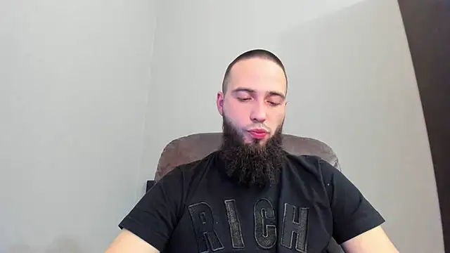 A              online show from 02.11.25