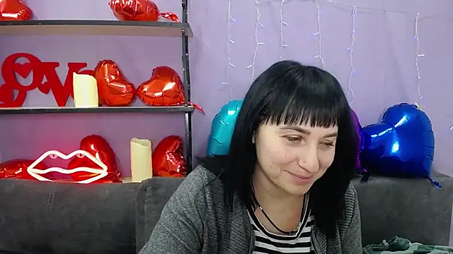 NinaFlawlees online show from 03.02.25