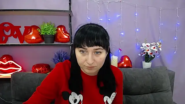 NinaFlawlees online show from 03.05.25