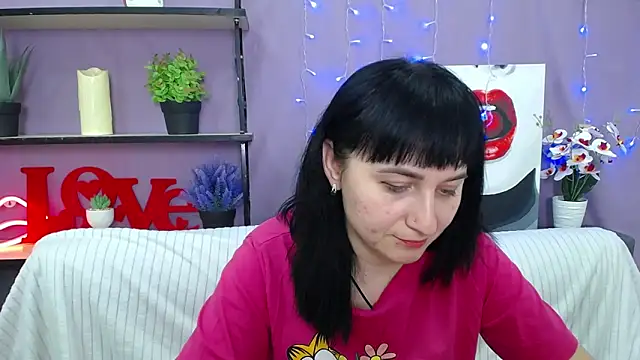 NinaFlawlees online show from 03.15.25