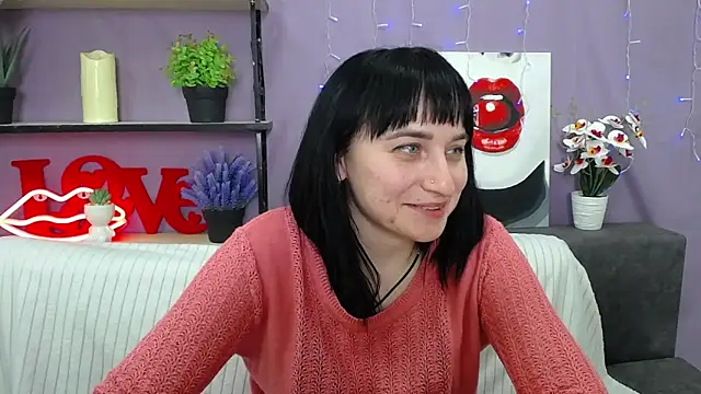 NinaFlawlees online show from 03.20.25