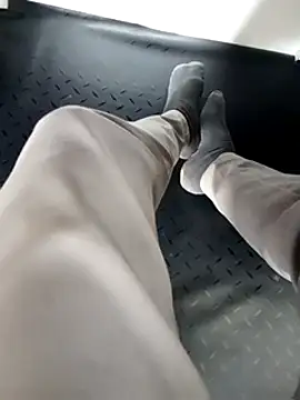 Snapshot of robinsan1010 chatting on 03.10.25 robinsan1010 online show from 03.10.25