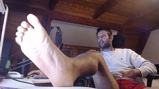 Snapshot of cashmasterzobistone chatting on 02.21.26 cashmasterzobistone online show from 02.21.26