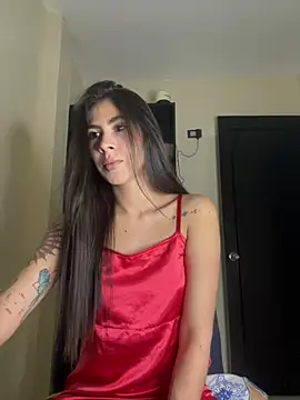 Snapshot of alia_bashar chatting on 02.08.25 alia bashar online show from 02.08.25