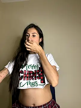 Snapshot of alia_bashar chatting on 10.05.25 alia bashar online show from 10.05.25