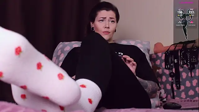 Luna Blake online show from 12.11.24