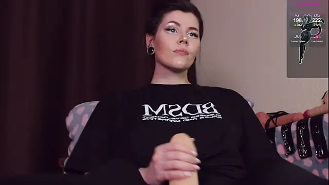 Luna Blake online show from 02.09.25