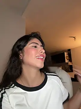 Snapshot of Gaby_zahir_ chatting on 01.15.25 Gaby zahir  online show from 01.15.25