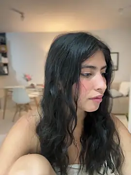 Snapshot of Gaby_zahir_ chatting on 03.11.25 Gaby zahir  online show from 03.11.25
