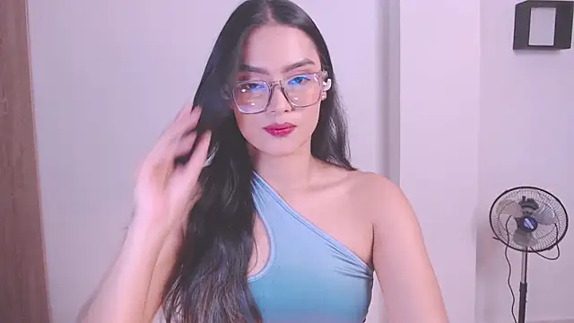 Snapshot of 1eve_rox chatting on 11.27.25 1eve rox online show from 11.27.25