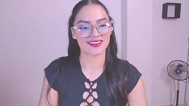 Snapshot of 1eve_rox chatting on 12.01.25 1eve rox online show from 12.01.25