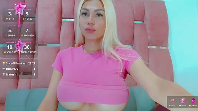 Snapshot of BimboCurvyy chatting on 12.04.24 BimboCurvyy online show from 12.04.24