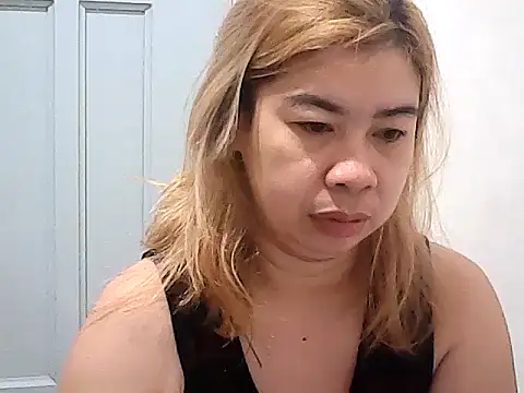 Snapshot of Totally_Naked69 chatting on 01.25.25 Totally Naked69 online show from 01.25.25