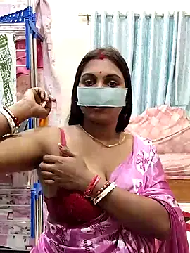 Snapshot of Queen_Dolly chatting on 12.07.24 Queen Dolly online show from 12.07.24