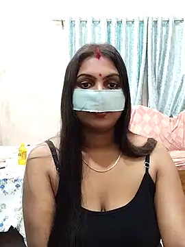 Snapshot of Queen_Dolly chatting on 12.08.24 Queen Dolly online show from 12.08.24