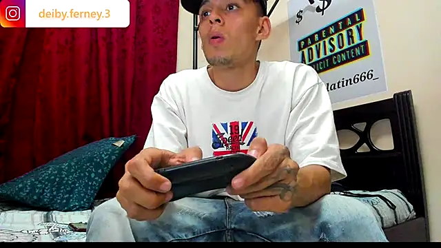 Snapshot of davidlatin66 chatting on 01.23.25 davidlatin66 online show from 01.23.25