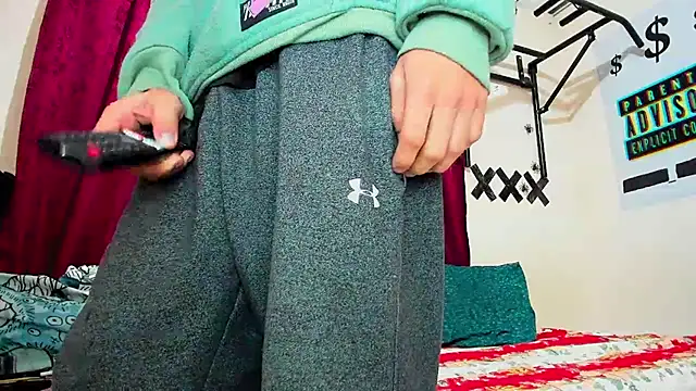 Snapshot of davidlatin66 chatting on 10.06.25 davidlatin66 online show from 10.06.25