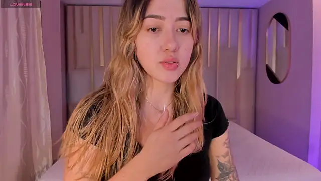 EveBensonX online show from 04.17.26