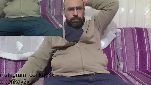 masculine bear daddy online show from 02.17.25