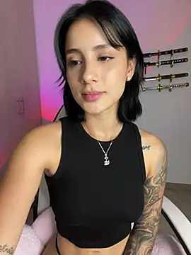 Snapshot of Ale_Lewis chatting on 01.25.25 Ale Lewis online show from 01.25.25