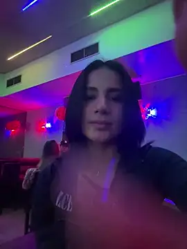 Snapshot of Ale_Lewis chatting on 10.31.25 Ale Lewis online show from 10.31.25