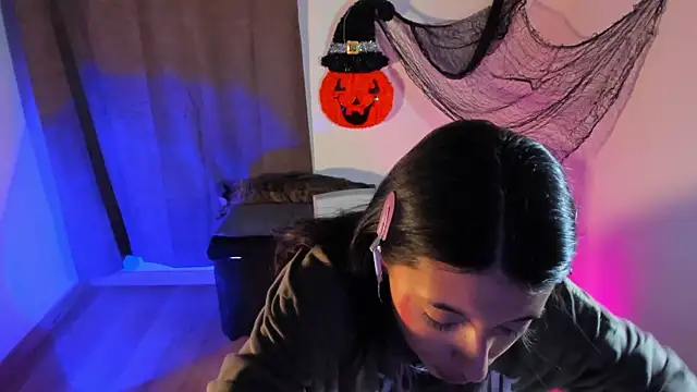 NanaRott online show from 10.27.25