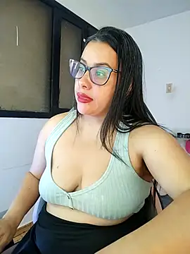 smile sweetpao online show from 02.28.25