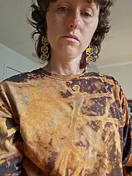 mossy kiss online show from 11.20.25