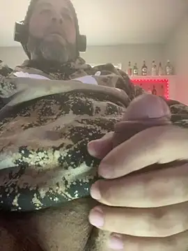 Snapshot of Cristian-Brayan chatting on 01.21.25 Cristian-Brayan online show from 01.21.25