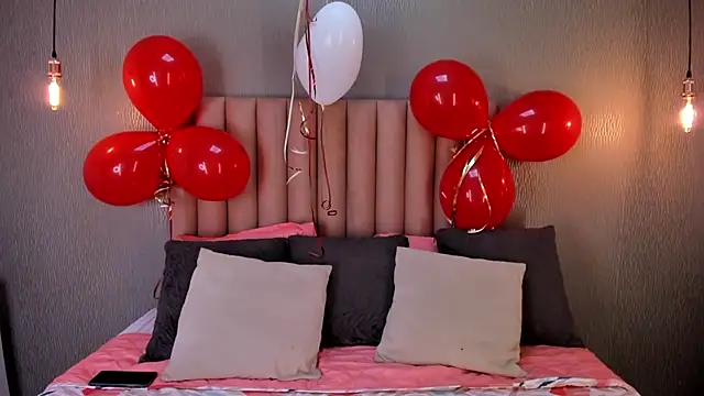 Alexa Thaylor  online show from 02.21.25