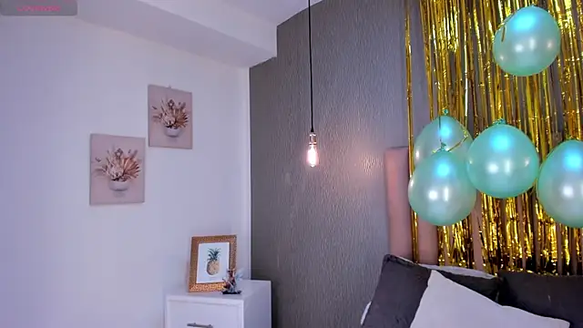 Alexa Thaylor  online show from 03.17.25