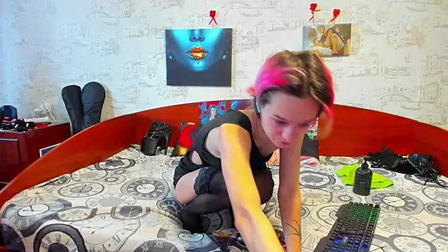 KagamiTayga online show from 02.15.25